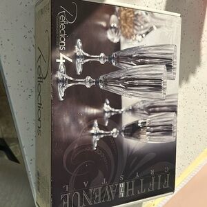 Reflection 4 crystal flutes